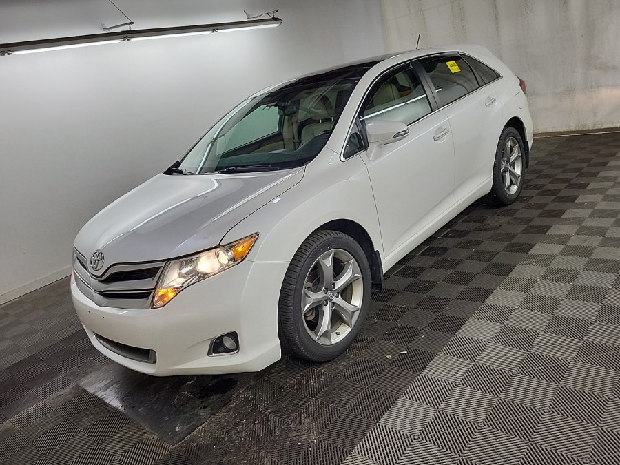 Used 2015 Toyota Venza in West Hartford, Connecticut | AutoMax. West Hartford, Connecticut
