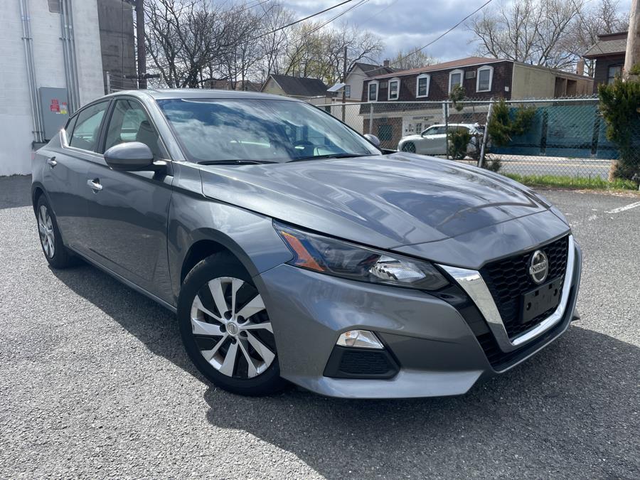 Used 2022 Nissan Altima in Plainfield, New Jersey | Lux Auto Sales of NJ. Plainfield, New Jersey