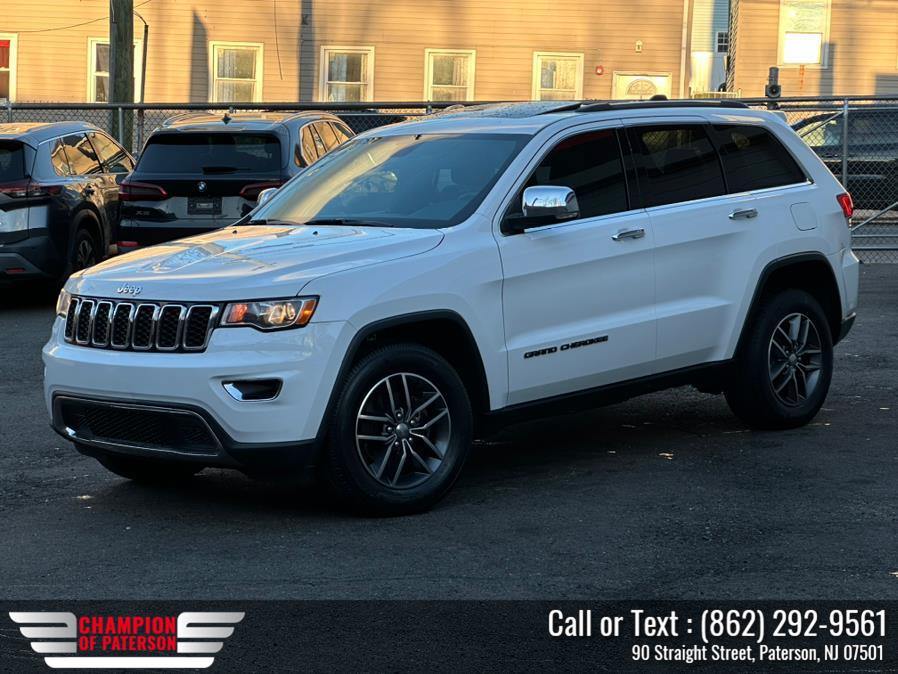 Used 2017 Jeep Grand Cherokee in Paterson, New Jersey | Champion of Paterson. Paterson, New Jersey