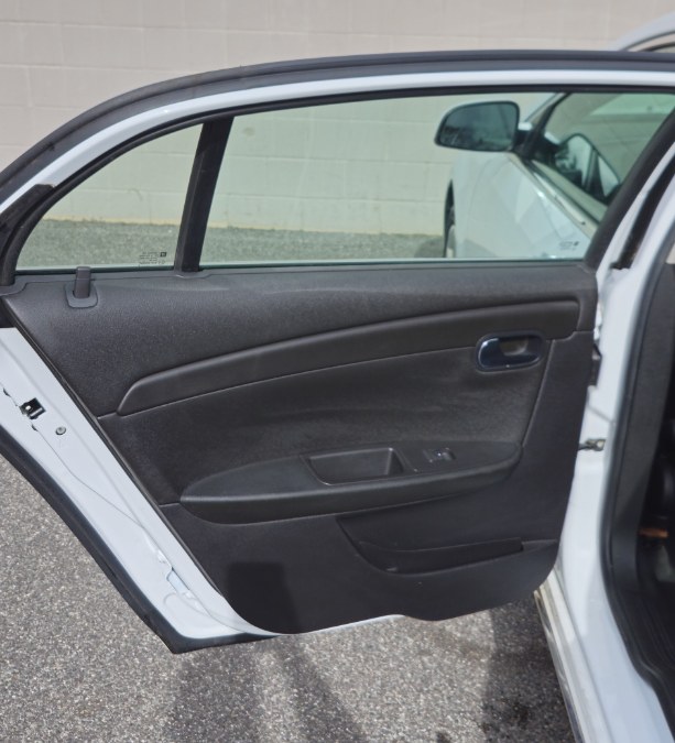 2009 Chevrolet Malibu 4dr Sdn LT w/1LT, available for sale in Clinton, Connecticut | M&M Motors International. Clinton, Connecticut 2009 Chevrolet Malibu 4dr Sdn LT w/1LT, available for sale in Clinton, Connecticut | M&M Motors International. Clinton, Connecticut