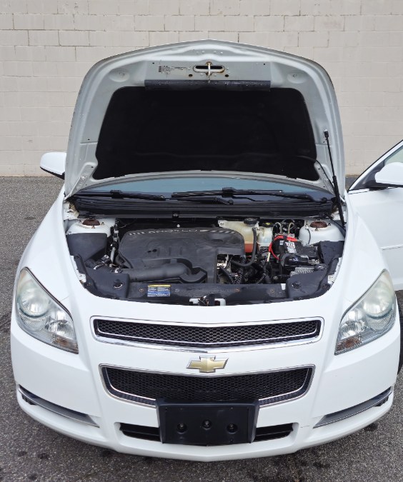 2009 Chevrolet Malibu 4dr Sdn LT w/1LT, available for sale in Clinton, Connecticut | M&M Motors International. Clinton, Connecticut 2009 Chevrolet Malibu 4dr Sdn LT w/1LT, available for sale in Clinton, Connecticut | M&M Motors International. Clinton, Connecticut
