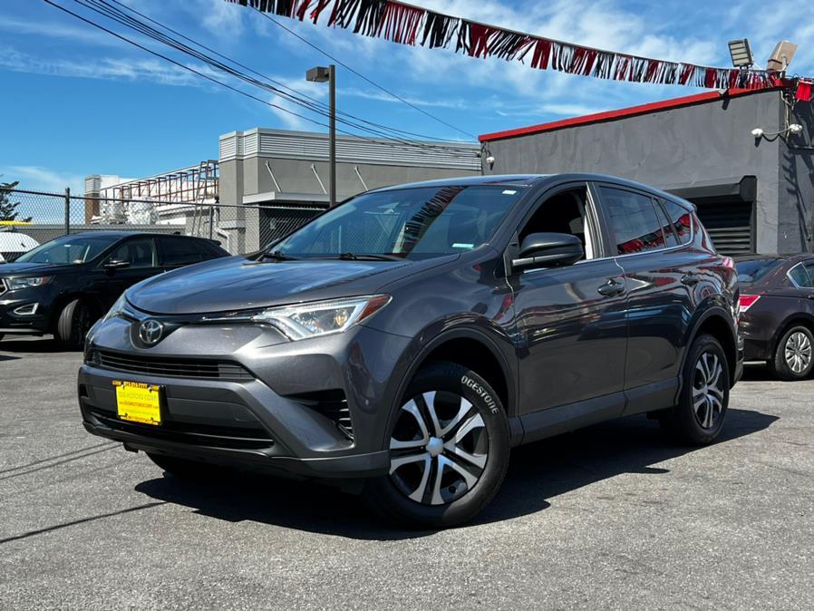 Used 2018 Toyota RAV4 in Irvington, New Jersey | Elis Motors Corp. Irvington, New Jersey
