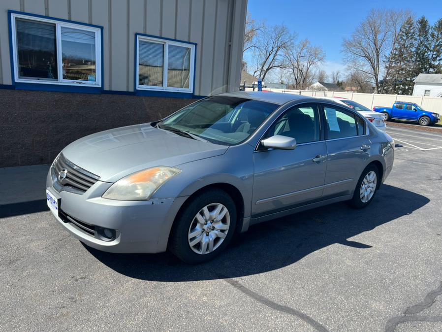 2009 Nissan Altima 4dr Sdn I4 CVT 2.5 S, available for sale in East Windsor, Connecticut | Century Auto And Truck. East Windsor, Connecticut