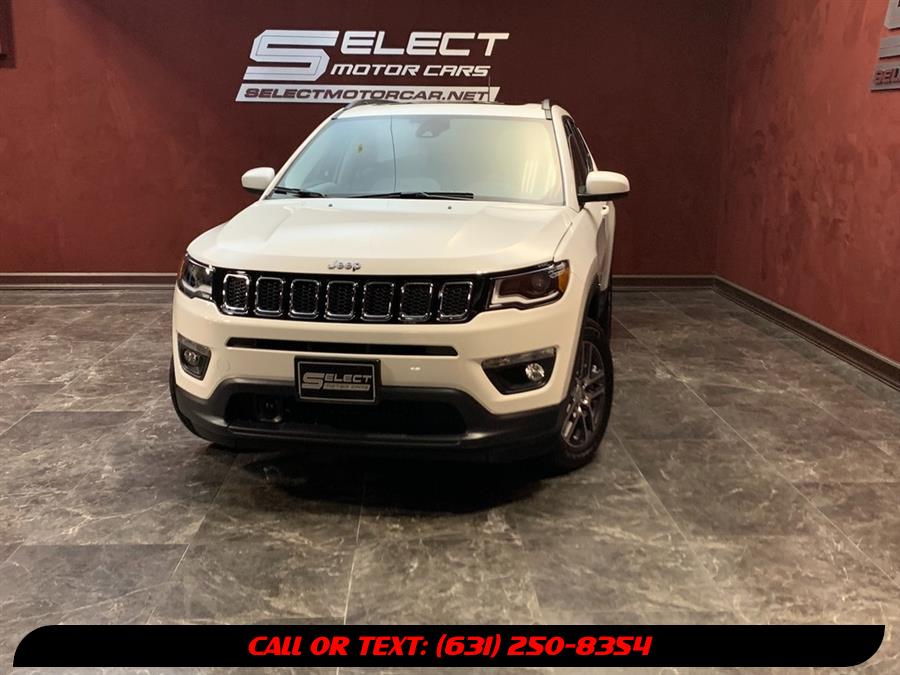 Used 2018 Jeep Compass in Deer Park, New York | Select Motor Cars. Deer Park, New York