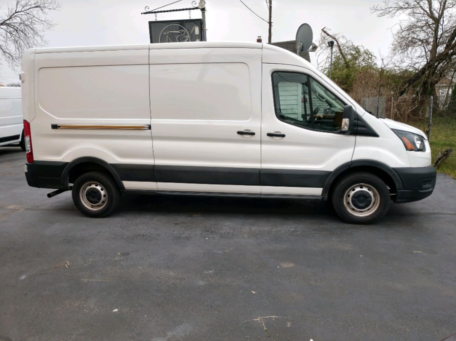 2022 Ford Transit EXTENDED Cargo Van T-250 148" Med Rf 9070 GVWR RWD, available for sale in COPIAGUE, New York | Warwick Auto Sales Inc. COPIAGUE, New York