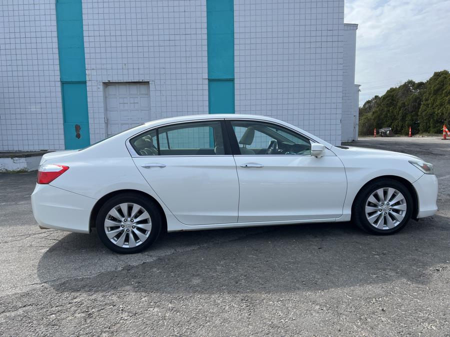 Used 2013 Honda Accord Sdn in Milford, Connecticut | Dealertown Auto Wholesalers. Milford, Connecticut