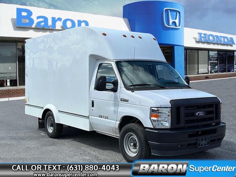 Used 2022 Ford E-series Cutaway in Patchogue, New York | Baron Supercenter. Patchogue, New York