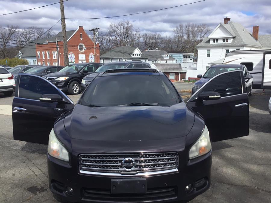 2011 Nissan Maxima 4dr Sdn V6 CVT 3.5 S, available for sale in Manchester, Connecticut | Liberty Motors. Manchester, Connecticut