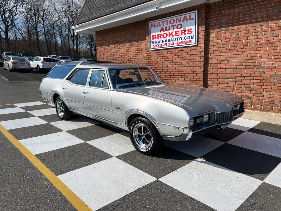 1968 Oldsmobile Vista Cruiser Wagon, available for sale in Waterbury, Connecticut | National Auto Brokers, Inc.. Waterbury, Connecticut