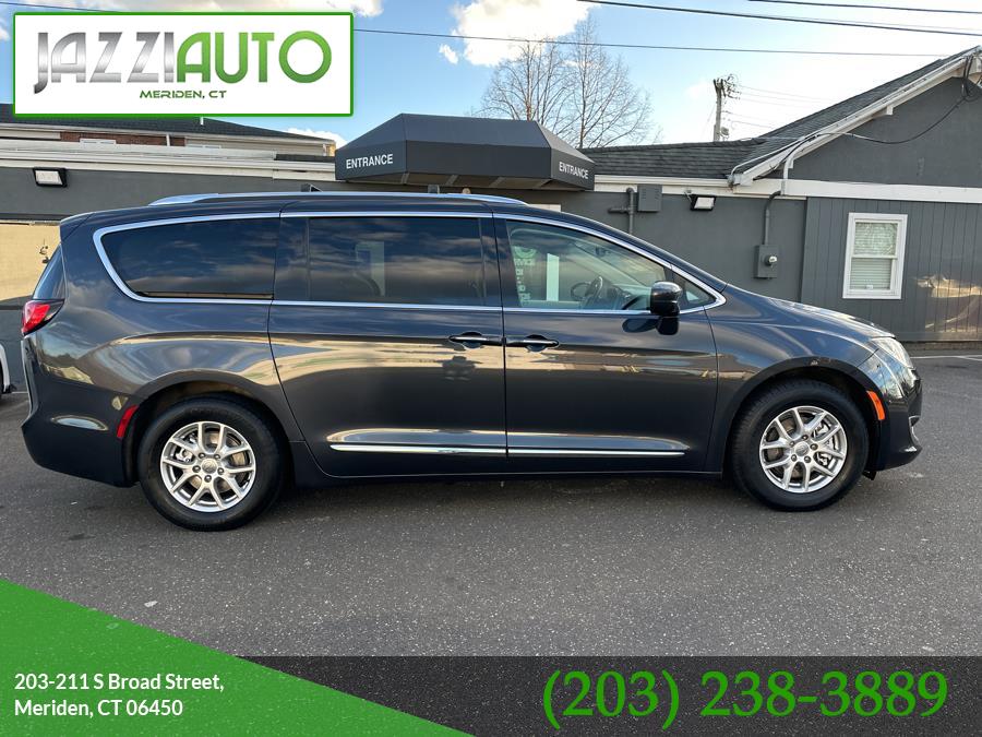 2020 Chrysler Pacifica Touring L FWD, available for sale in Meriden, Connecticut | Jazzi Auto Sales LLC. Meriden, Connecticut