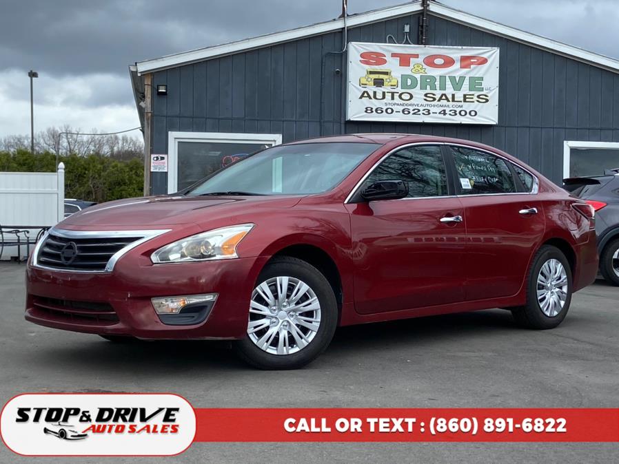 Used 2014 Nissan Altima in East Windsor, Connecticut | Stop & Drive Auto Sales. East Windsor, Connecticut