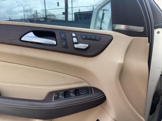 2019 Mercedes-benz Gle GLE 400, available for sale in Freehold, New Jersey | Shop Auto. Freehold, New Jersey 2019 Mercedes-benz Gle GLE 400, available for sale in Freehold, New Jersey | Shop Auto. Freehold, New Jersey