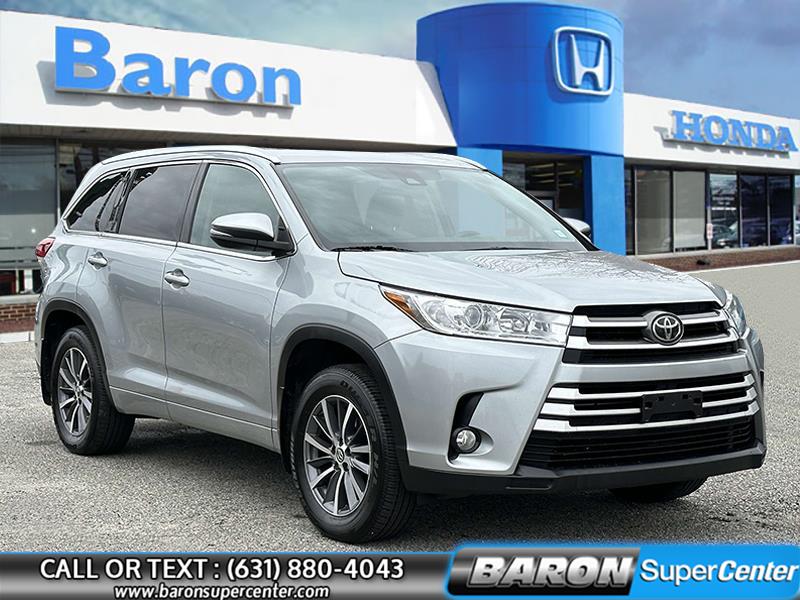 2017 Toyota Highlander XLE, available for sale in Patchogue, New York | Baron Supercenter. Patchogue, New York
