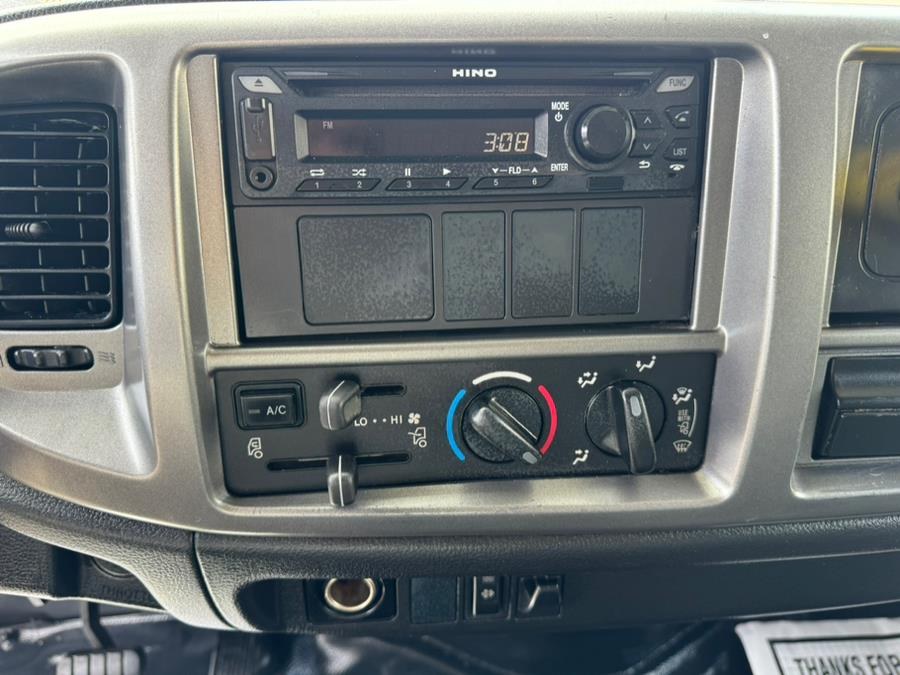 2017 Hino 268A 26FT A.M.HARIE DRY MOVING BOX NON CDL, available for sale in Paterson, New Jersey | Speedway Commercial Motors LLC. Paterson, New Jersey 2017 Hino 268A 26FT A.M.HARIE DRY MOVING BOX NON CDL, available for sale in Paterson, New Jersey | Speedway Commercial Motors LLC. Paterson, New Jersey