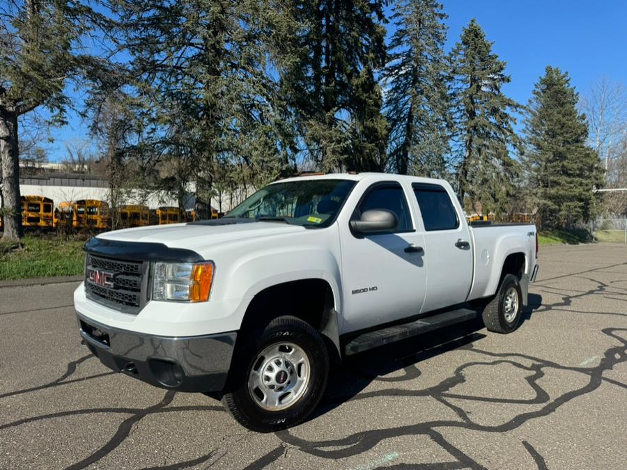 2014 GMC Sierra 2500HD 4WD Crew Cab 153.7" Work Truck, available for sale in Waterbury, Connecticut | Platinum Auto Care. Waterbury, Connecticut