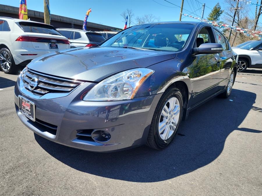 2011 Nissan Altima 4dr Sdn I4 CVT 2.5 SL, available for sale in Islip, New York | L.I. Auto Gallery. Islip, New York