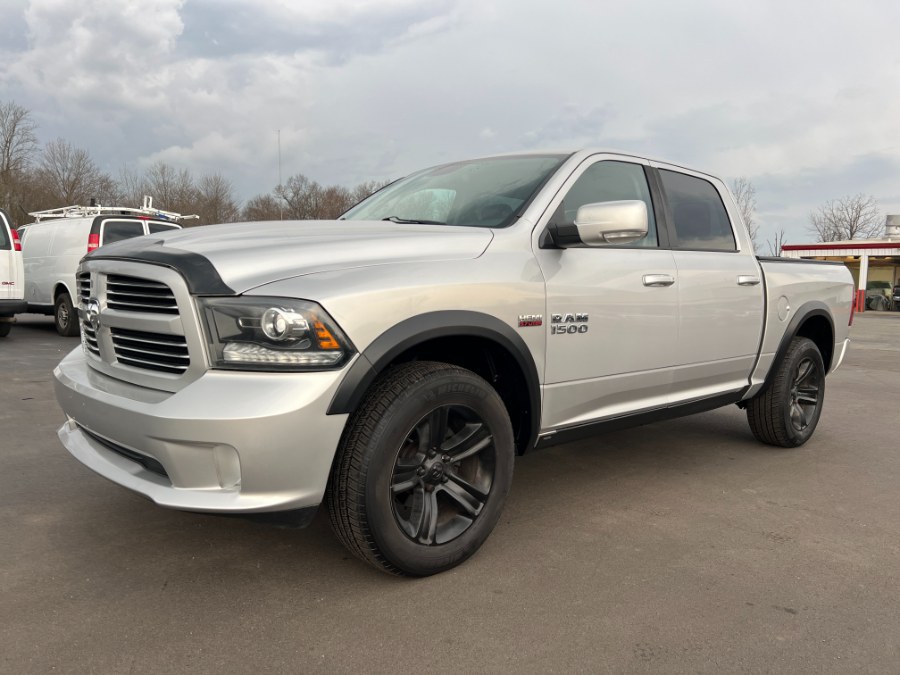 Used 2014 Ram 1500 in Ortonville, Michigan | Marsh Auto Sales LLC. Ortonville, Michigan