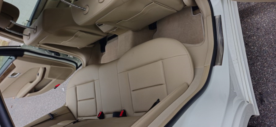 2011 Mercedes-Benz E-Class 4dr Sdn E350 Luxury 4MATIC, available for sale in Clinton, Connecticut | M&M Motors International. Clinton, Connecticut 2011 Mercedes-Benz E-Class 4dr Sdn E350 Luxury 4MATIC, available for sale in Clinton, Connecticut | M&M Motors International. Clinton, Connecticut