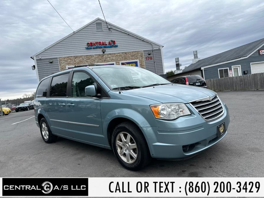 2009 Chrysler Town & Country 4dr Wgn Touring, available for sale in East Windsor, Connecticut | Central A/S LLC. East Windsor, Connecticut