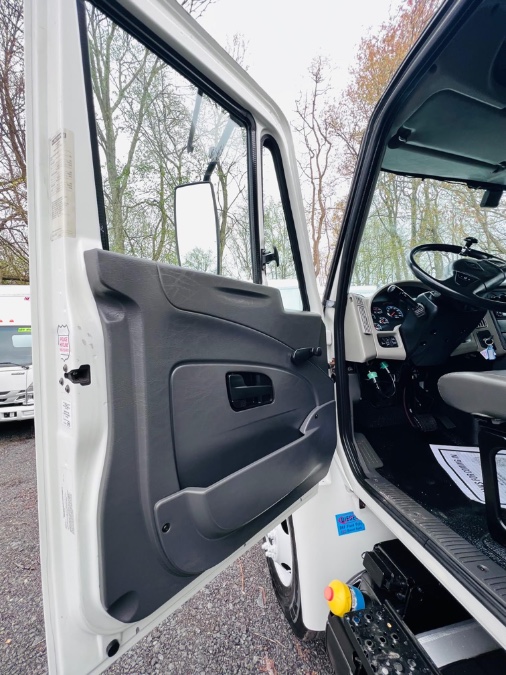 2015 INTERNATIONAL 4300 26 FEET DRY BOX + CUMMINS + LIFT GATE + NO CDL, available for sale in South Amboy, New Jersey | NJ Truck Spot. South Amboy, New Jersey 2015 INTERNATIONAL 4300 26 FEET DRY BOX + CUMMINS + LIFT GATE + NO CDL, available for sale in South Amboy, New Jersey | NJ Truck Spot. South Amboy, New Jersey