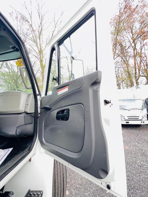 2015 INTERNATIONAL 4300 26 FEET DRY BOX + CUMMINS + LIFT GATE + NO CDL, available for sale in South Amboy, New Jersey | NJ Truck Spot. South Amboy, New Jersey 2015 INTERNATIONAL 4300 26 FEET DRY BOX + CUMMINS + LIFT GATE + NO CDL, available for sale in South Amboy, New Jersey | NJ Truck Spot. South Amboy, New Jersey
