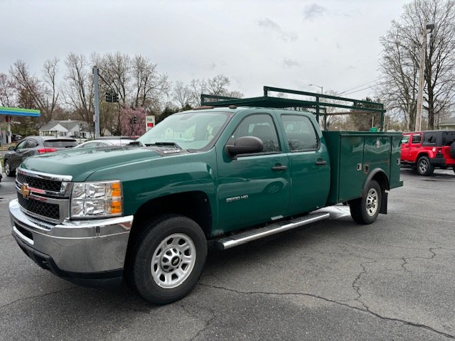 2012 Chevrolet Silverado 2500HD 4WD Crew Cab 167.7" Work Truck, available for sale in ENFIELD, Connecticut | Longmeadow Motor Cars. ENFIELD, Connecticut