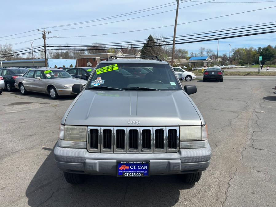 1998 Jeep Grand Cherokee 4dr Laredo 4WD, available for sale in East Windsor, Connecticut | CT Car Co LLC. East Windsor, Connecticut
