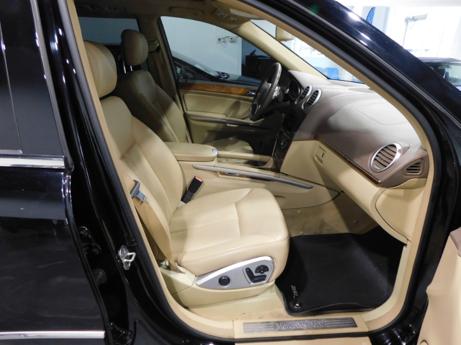2009 Mercedes-Benz GL-Class 4MATIC 4dr 4.6L, available for sale in Lodi, New Jersey | Soliman Motors. Lodi, New Jersey 2009 Mercedes-Benz GL-Class 4MATIC 4dr 4.6L, available for sale in Lodi, New Jersey | Soliman Motors. Lodi, New Jersey