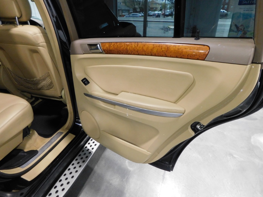 2009 Mercedes-Benz GL-Class 4MATIC 4dr 4.6L, available for sale in Lodi, New Jersey | Soliman Motors. Lodi, New Jersey 2009 Mercedes-Benz GL-Class 4MATIC 4dr 4.6L, available for sale in Lodi, New Jersey | Soliman Motors. Lodi, New Jersey