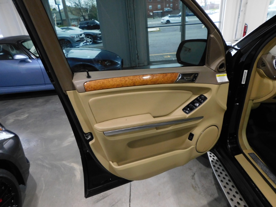 2009 Mercedes-Benz GL-Class 4MATIC 4dr 4.6L, available for sale in Lodi, New Jersey | Soliman Motors. Lodi, New Jersey 2009 Mercedes-Benz GL-Class 4MATIC 4dr 4.6L, available for sale in Lodi, New Jersey | Soliman Motors. Lodi, New Jersey