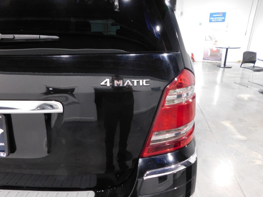 2009 Mercedes-Benz GL-Class 4MATIC 4dr 4.6L, available for sale in Lodi, New Jersey | Soliman Motors. Lodi, New Jersey 2009 Mercedes-Benz GL-Class 4MATIC 4dr 4.6L, available for sale in Lodi, New Jersey | Soliman Motors. Lodi, New Jersey
