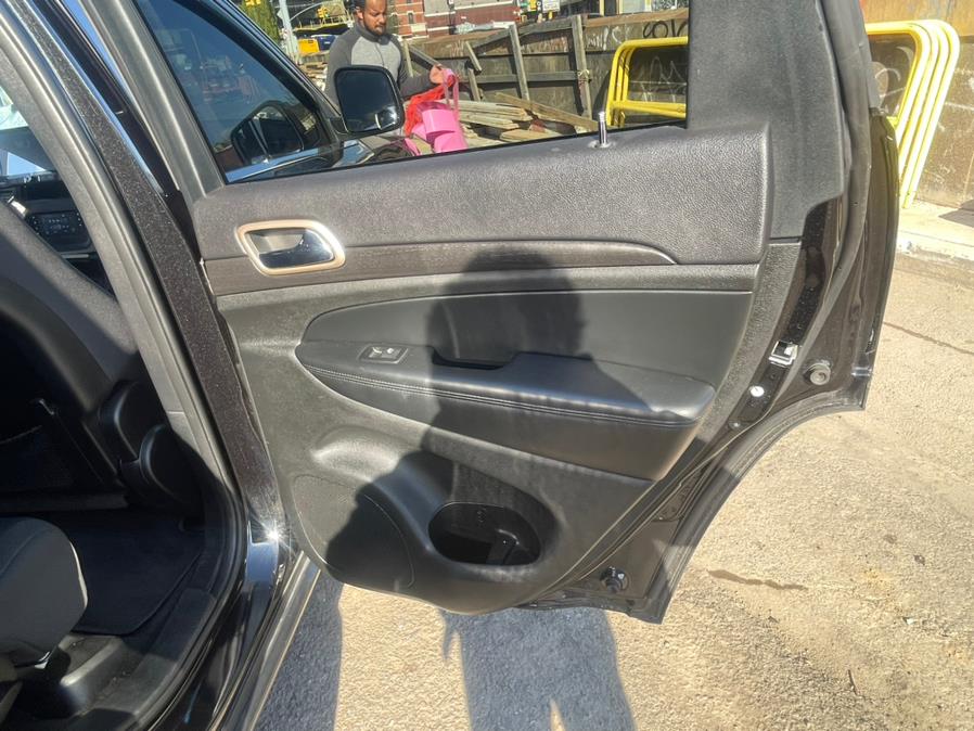 2015 Jeep Grand Cherokee 4WD 4dr Altitude, available for sale in Brooklyn, New York | Brooklyn Auto Mall LLC. Brooklyn, New York 2015 Jeep Grand Cherokee 4WD 4dr Altitude, available for sale in Brooklyn, New York | Brooklyn Auto Mall LLC. Brooklyn, New York