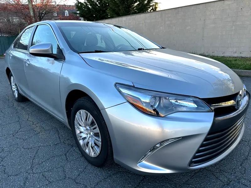 2016 Toyota Camry 4dr Sdn I4 Auto XLE (Natl), available for sale in Jersey City, New Jersey | Car Valley Group. Jersey City, New Jersey