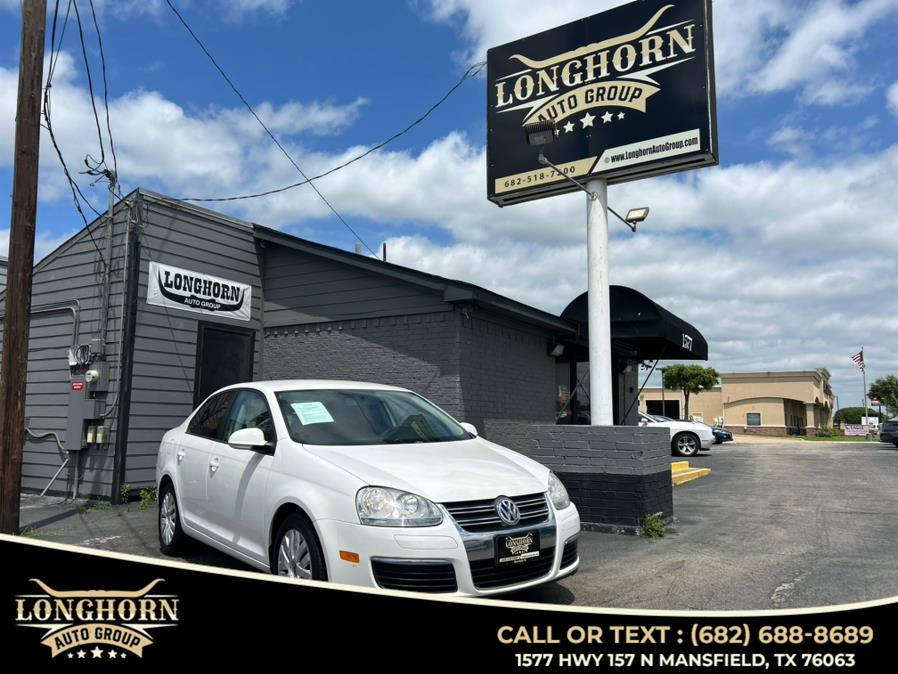 2010 Volkswagen Jetta Sedan 4dr Auto S PZEV *Ltd Avail*, available for sale in Mansfield, Texas | Longhorn Auto Group. Mansfield, Texas
