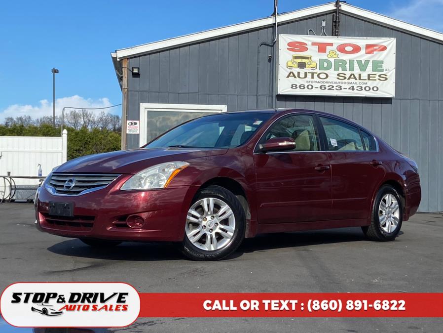 Used 2010 Nissan Altima in East Windsor, Connecticut | Stop & Drive Auto Sales. East Windsor, Connecticut