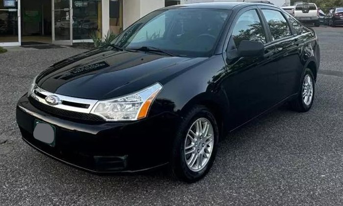 Used 2010 Ford Focus in Online only, Connecticut | CEO DADDY AUTO. Online only, Connecticut