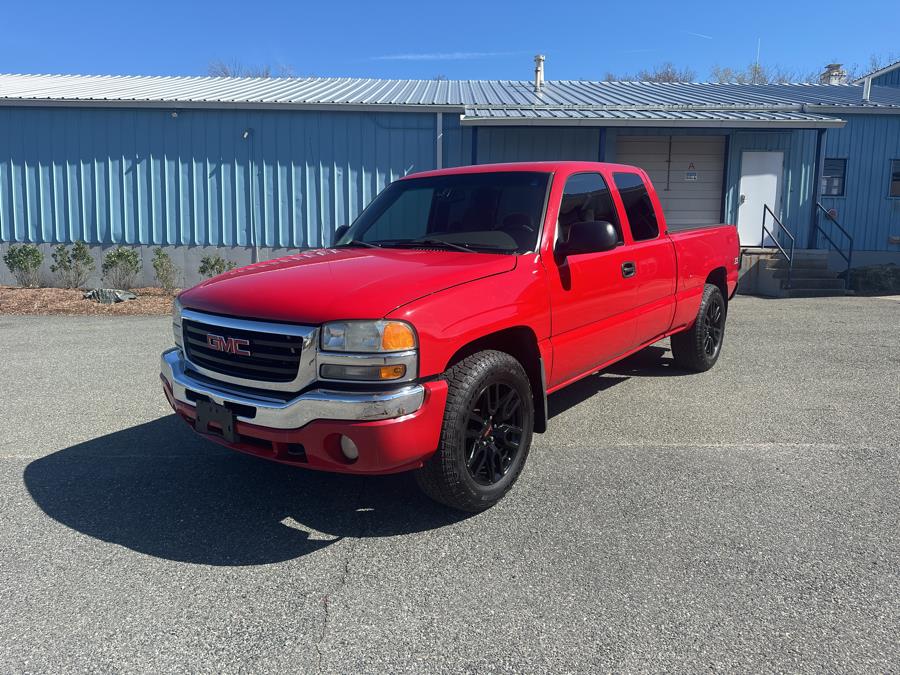 2004 GMC Sierra 1500 Ext Cab 143.5" WB 4WD SLE, available for sale in Ashland , Massachusetts | New Beginning Auto Service Inc . Ashland , Massachusetts