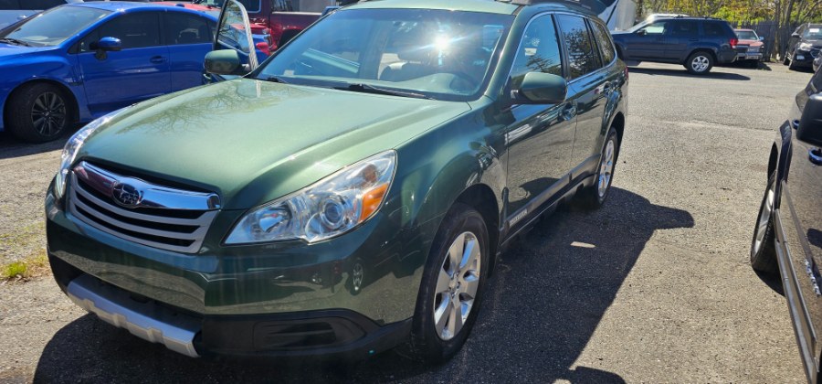 Used 2011 Subaru Outback in Patchogue, New York | Romaxx Truxx. Patchogue, New York