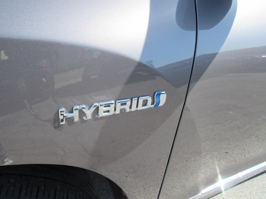 2013 Toyota Highlander Hybrid Base, available for sale in Worcester, Massachusetts | Hilario's Auto Sales Inc.. Worcester, Massachusetts 2013 Toyota Highlander Hybrid Base, available for sale in Worcester, Massachusetts | Hilario's Auto Sales Inc.. Worcester, Massachusetts
