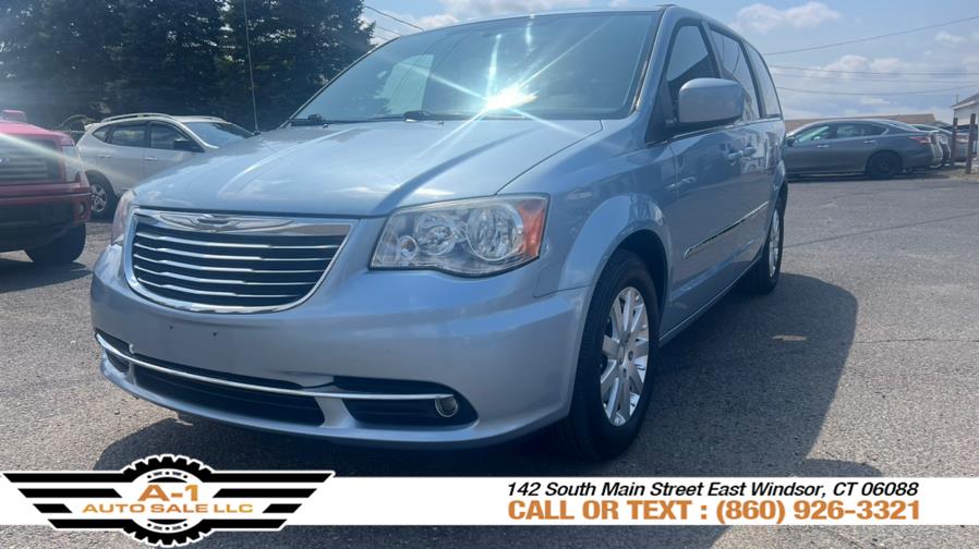 Used 2012 Chrysler Town & Country in East Windsor, Connecticut | A1 Auto Sale LLC. East Windsor, Connecticut