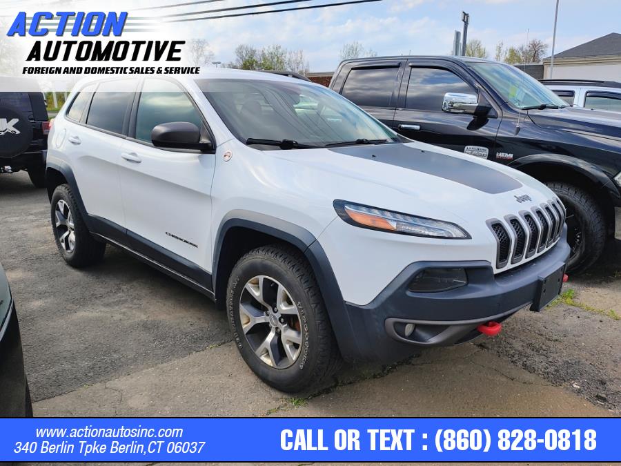 Used 2015 Jeep Cherokee in Berlin, Connecticut | Action Automotive. Berlin, Connecticut