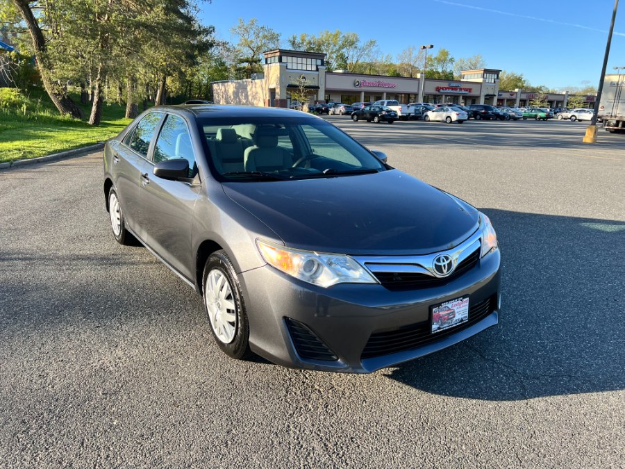 Used 2012 Toyota Camry in Hartford , Connecticut | Ledyard Auto Sale LLC. Hartford , Connecticut