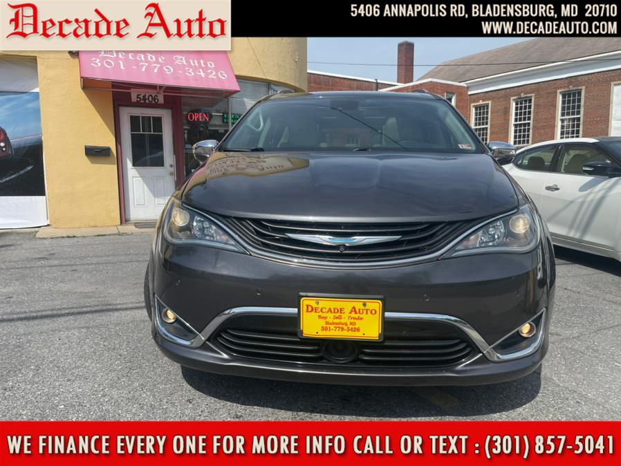 2017 Chrysler Pacifica Hybrid Platinum FWD, available for sale in Bladensburg, Maryland | Decade Auto. Bladensburg, Maryland