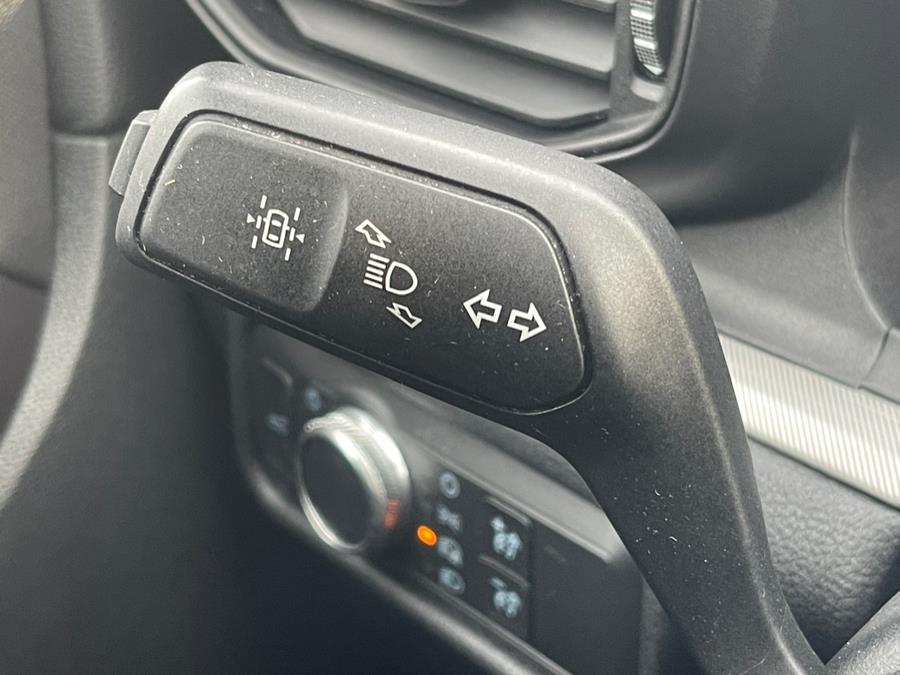 2020 Ford Explorer XLT 4WD, available for sale in Irvington , New Jersey | Auto Haus of Irvington Corp. Irvington , New Jersey 2020 Ford Explorer XLT 4WD, available for sale in Irvington , New Jersey | Auto Haus of Irvington Corp. Irvington , New Jersey