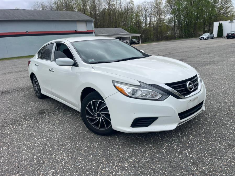 Used 2017 Nissan Altima in Springfield, Massachusetts | Auto Globe LLC. Springfield, Massachusetts