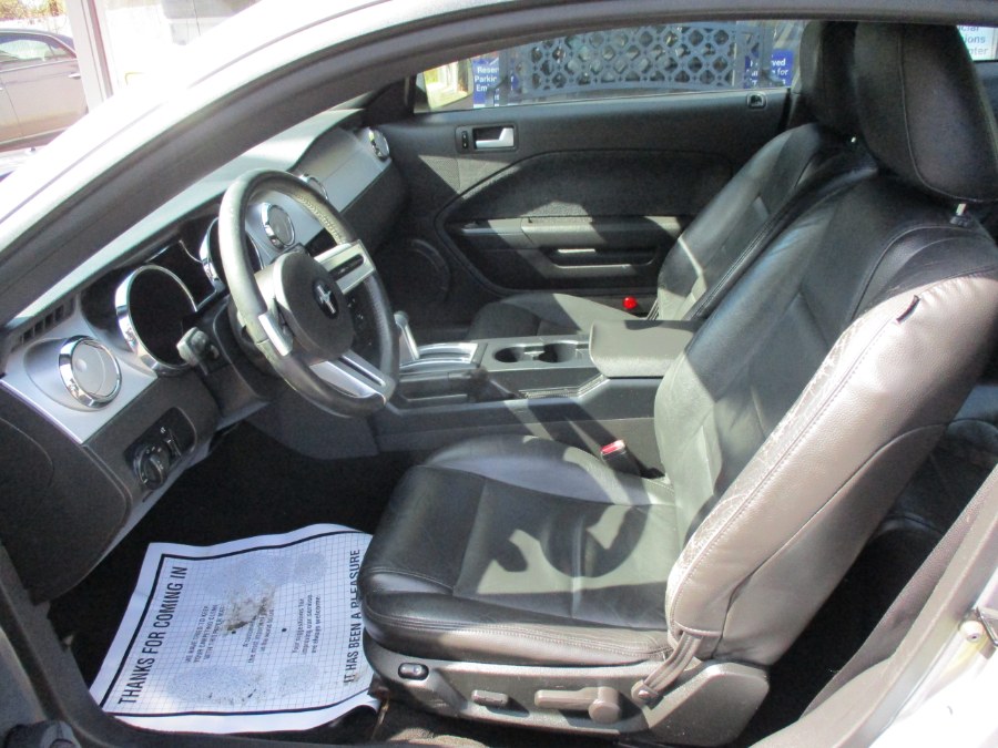 2006 Ford Mustang Premium V6, available for sale in Meriden, Connecticut | Cos Central Auto. Meriden, Connecticut 2006 Ford Mustang Premium V6, available for sale in Meriden, Connecticut | Cos Central Auto. Meriden, Connecticut