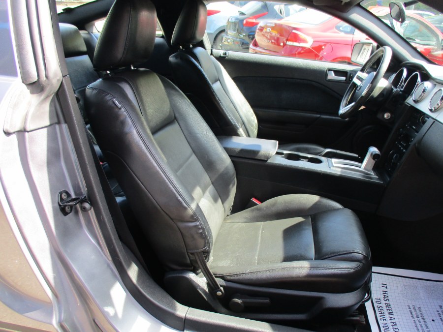 2006 Ford Mustang Premium V6, available for sale in Meriden, Connecticut | Cos Central Auto. Meriden, Connecticut 2006 Ford Mustang Premium V6, available for sale in Meriden, Connecticut | Cos Central Auto. Meriden, Connecticut