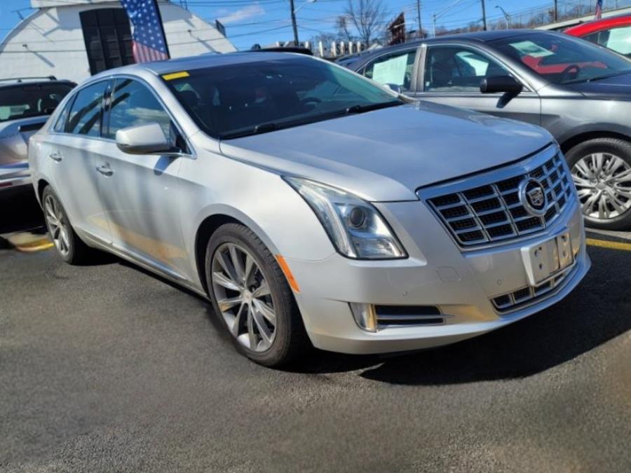 Used 2013 Cadillac XTS in Lodi, New Jersey | AW Auto & Truck Wholesalers, Inc. Lodi, New Jersey