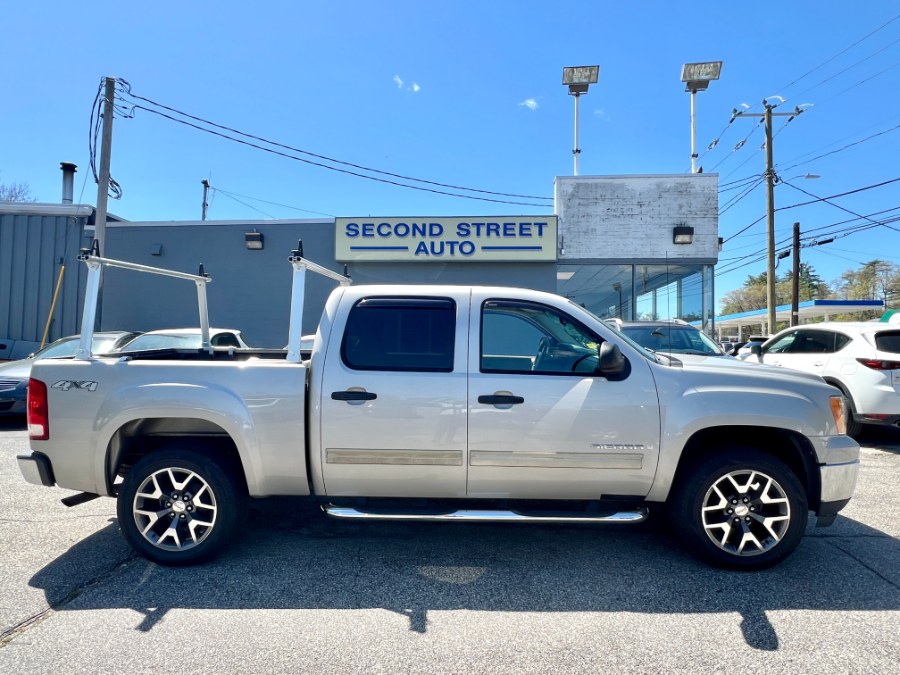 2009 GMC Sierra 1500 4WD Crew Cab 143.5" SLE, available for sale in Manchester, New Hampshire | Second Street Auto Sales Inc. Manchester, New Hampshire