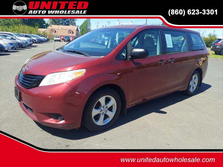 Used 2011 Toyota Sienna in East Windsor, Connecticut | United Auto Sales of E Windsor, Inc. East Windsor, Connecticut